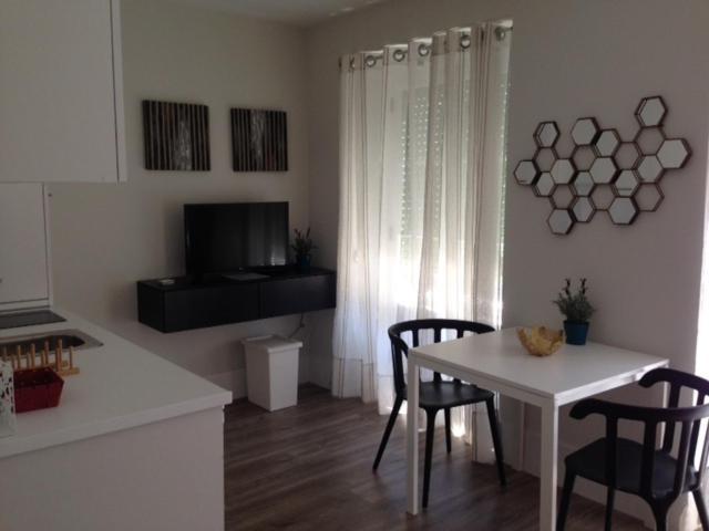 Confortable 1 Bedroom Apartment At Roma Avenue - 1A ลิสบอน ภายนอก รูปภาพ